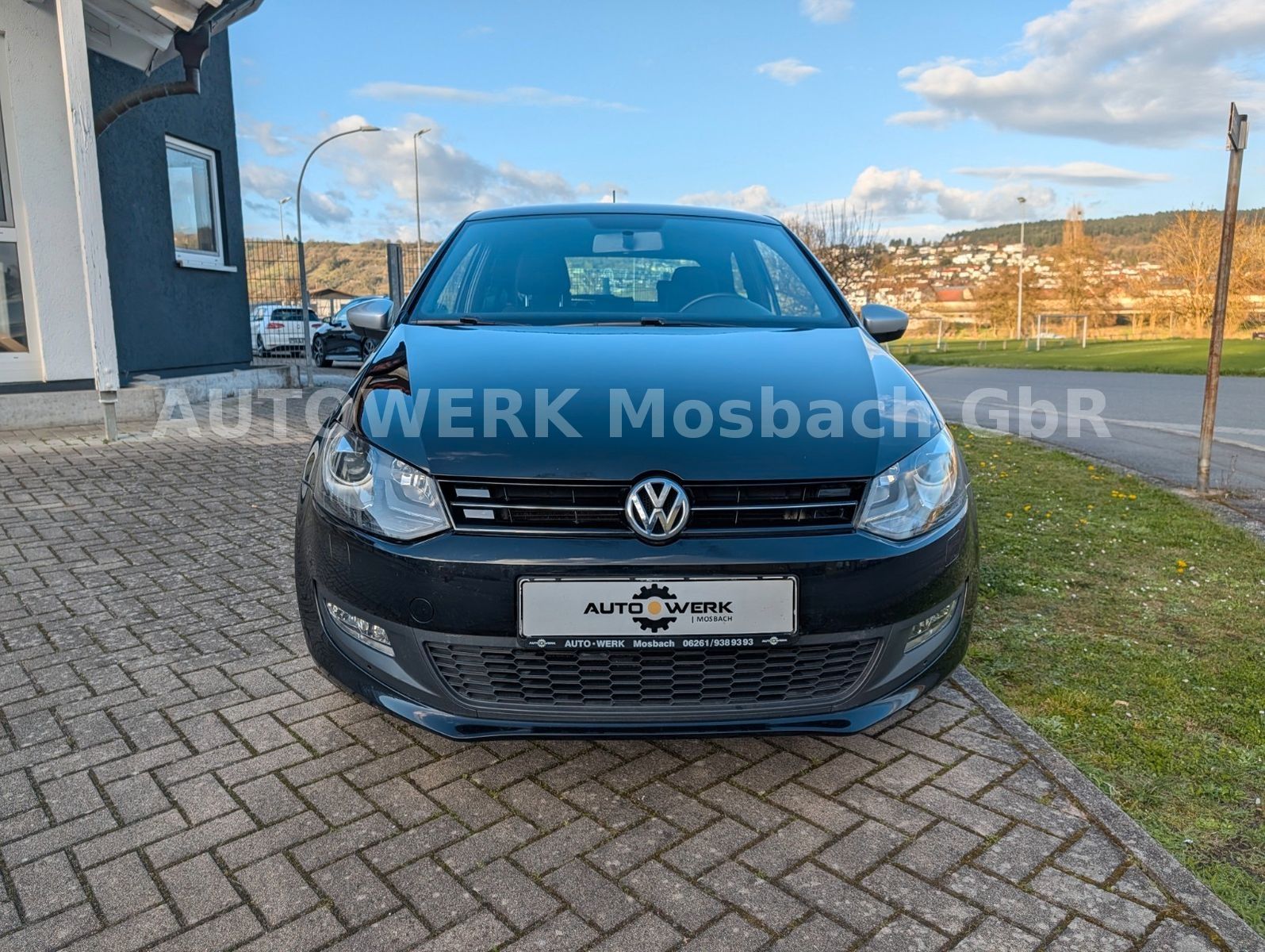 Volkswagen Polo 2014, 135 000 км, 66 kW (90 PS) бензин, schaltgetriebe — фото с аукциона, доставка в Беларусь