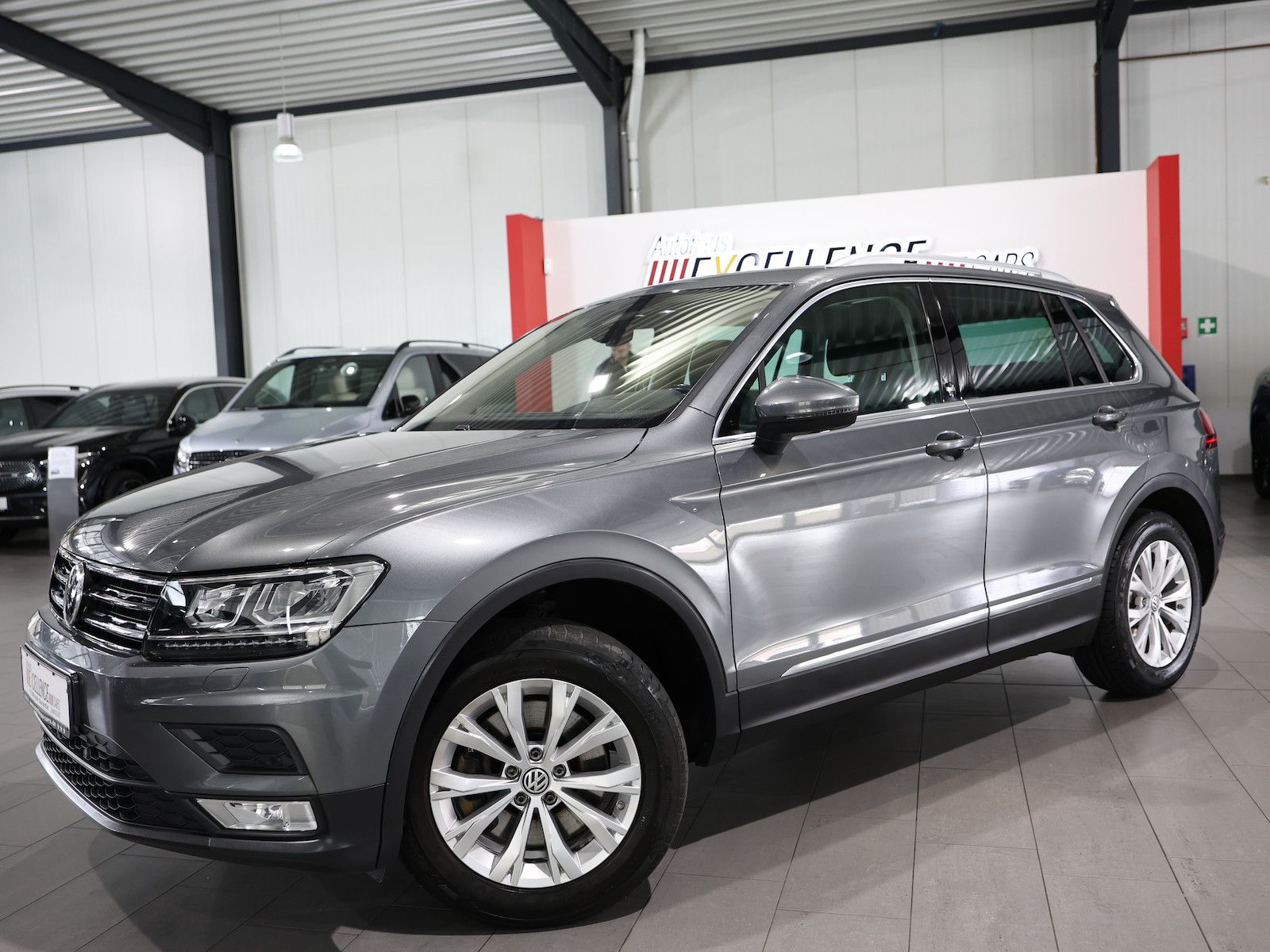 Volkswagen Tiguan 2017, 128 000 км, 132 kW (179 PS) бензин, автомат — фото 5