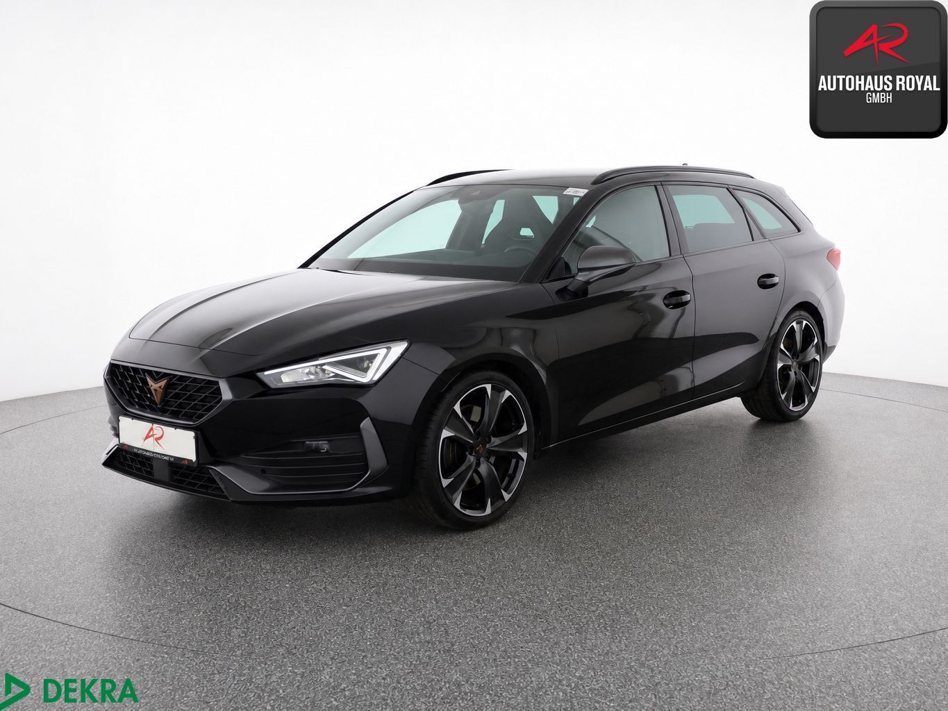 Cupra Leon 2024, 27 464 км, 228 kW (310 PS) бензин, автомат — фото с аукциона, доставка в Беларусь