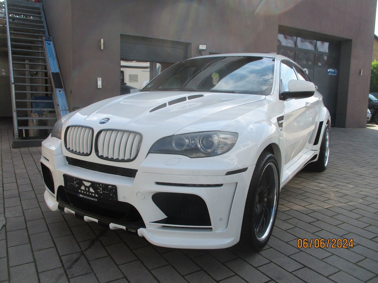 BMW X6 2008, 151 000 км, 300 kW (408 PS) бензин, автомат — фото с аукциона, доставка в Беларусь