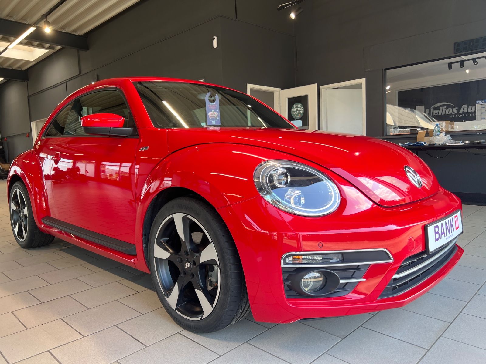 Volkswagen Beetle 2018, 76 000 км, 162 kW (220 PS) бензин, автомат — фото с аукциона, доставка в Беларусь