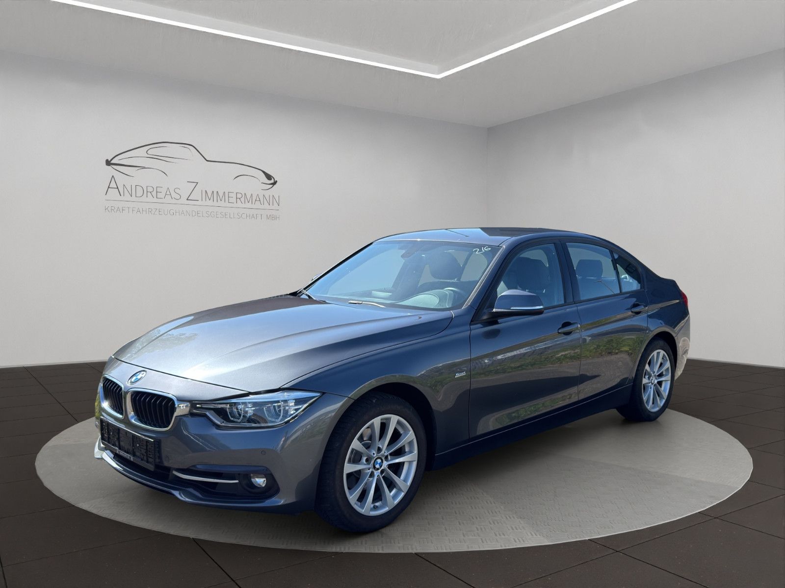 BMW 318 2018, 91 600 км, 100 kW (136 PS) бензин, автомат — фото с аукциона, доставка в Беларусь