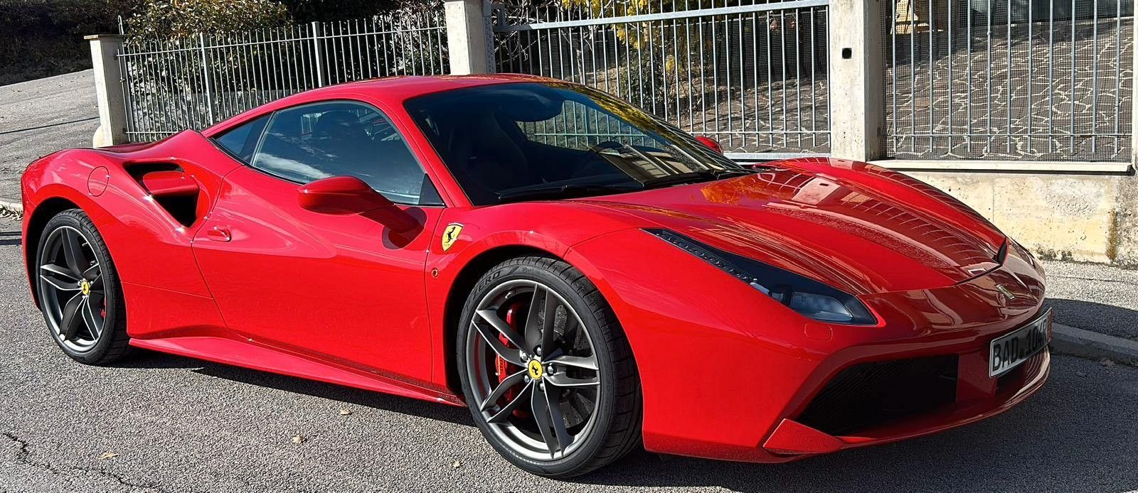 Ferrari 488 GTB 2017, 15 983 км, 492 kW (669 PS) бензин, автомат — фото с аукциона, доставка в Беларусь