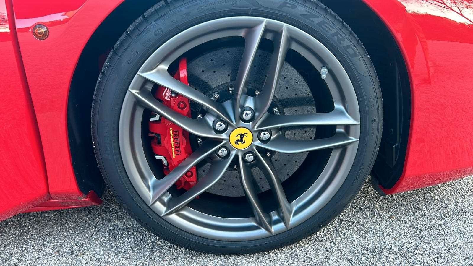 Ferrari 488 GTB 2017, 15 983 км, 492 kW (669 PS) бензин, автомат — фото 4