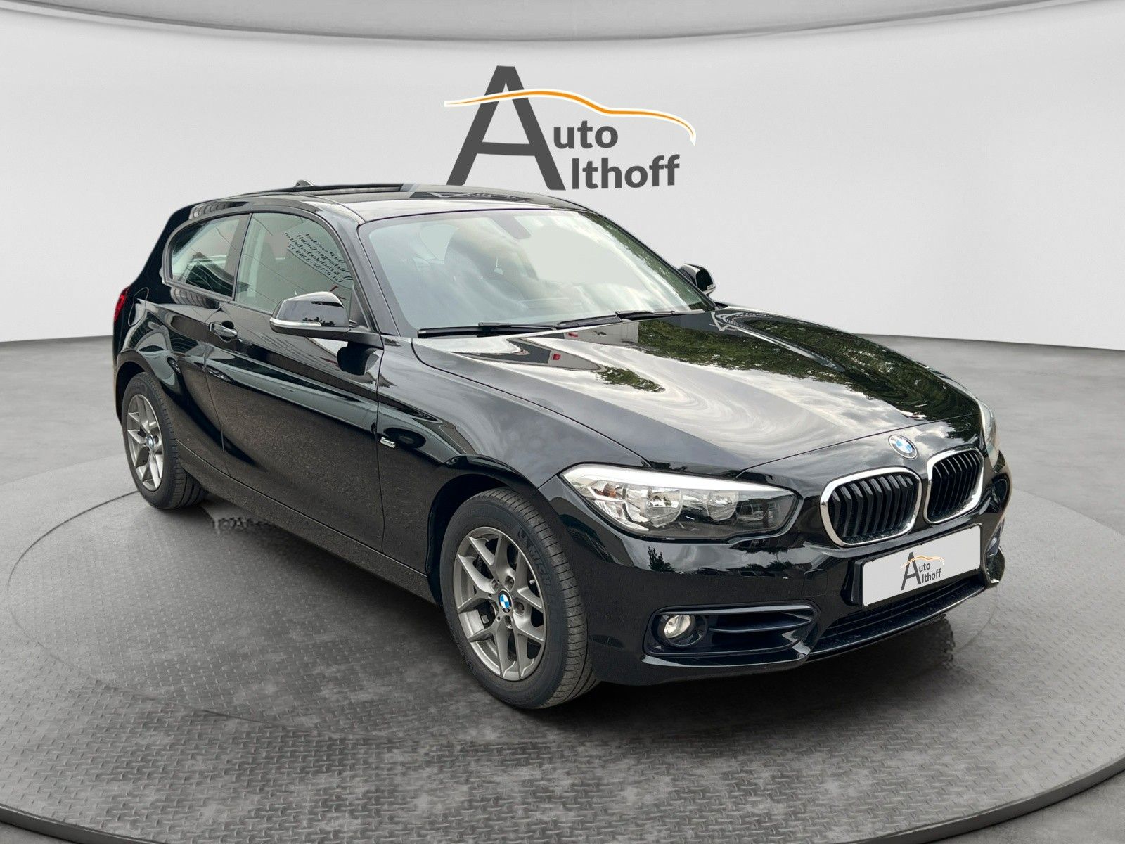 BMW 120 2016, 79 850 км, 135 kW (184 PS) бензин, schaltgetriebe — фото с аукциона, доставка в Беларусь
