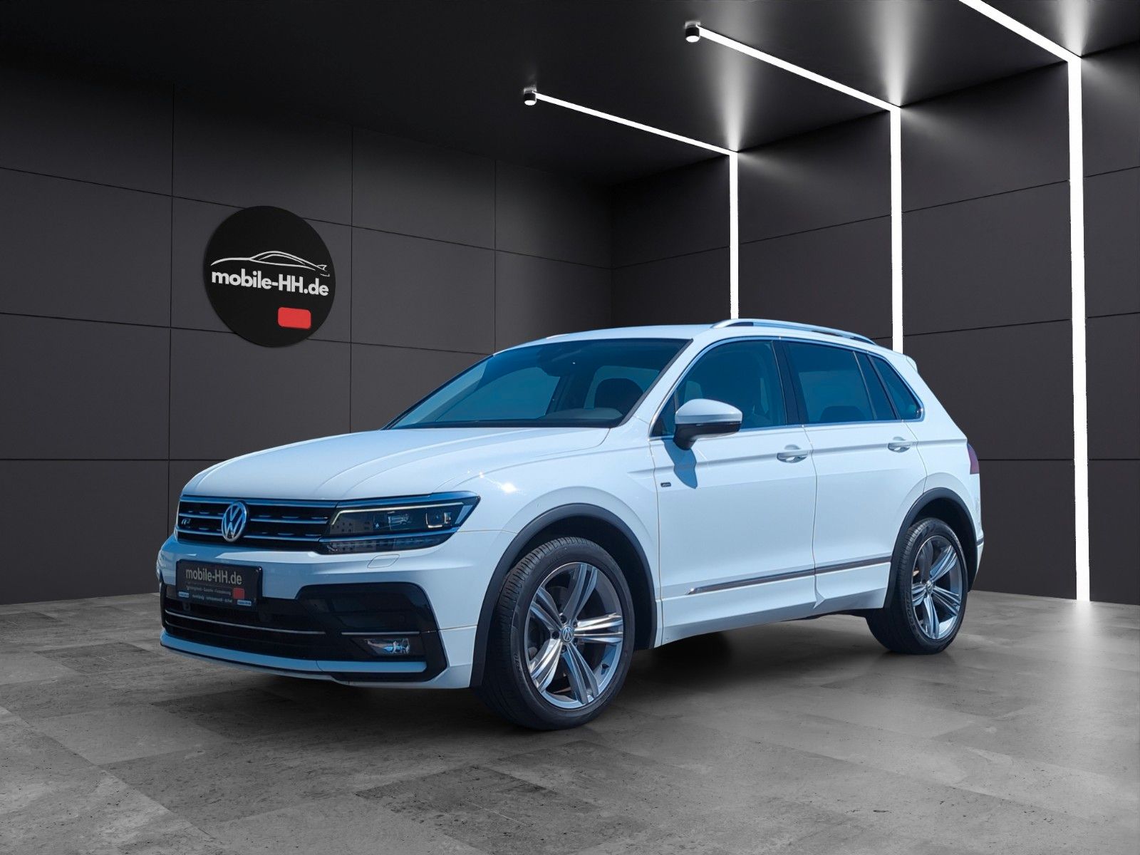 Volkswagen Tiguan 2019, 90 800 км, 140 kW (190 PS) бензин, автомат — фото с аукциона, доставка в Беларусь