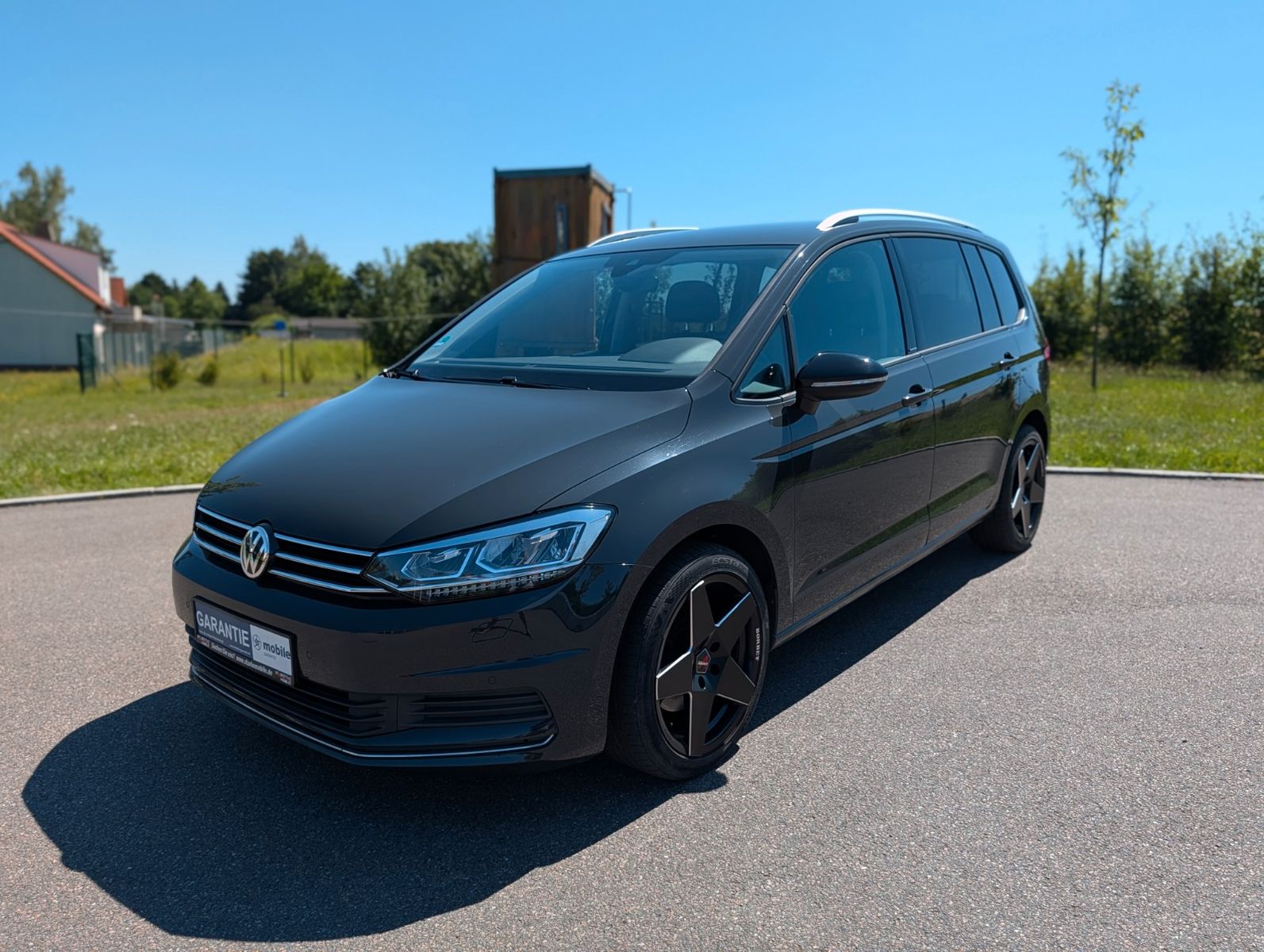 Volkswagen Touran 2019, 106 000 км, 110 kW (150 PS) дизель, автомат — фото 2