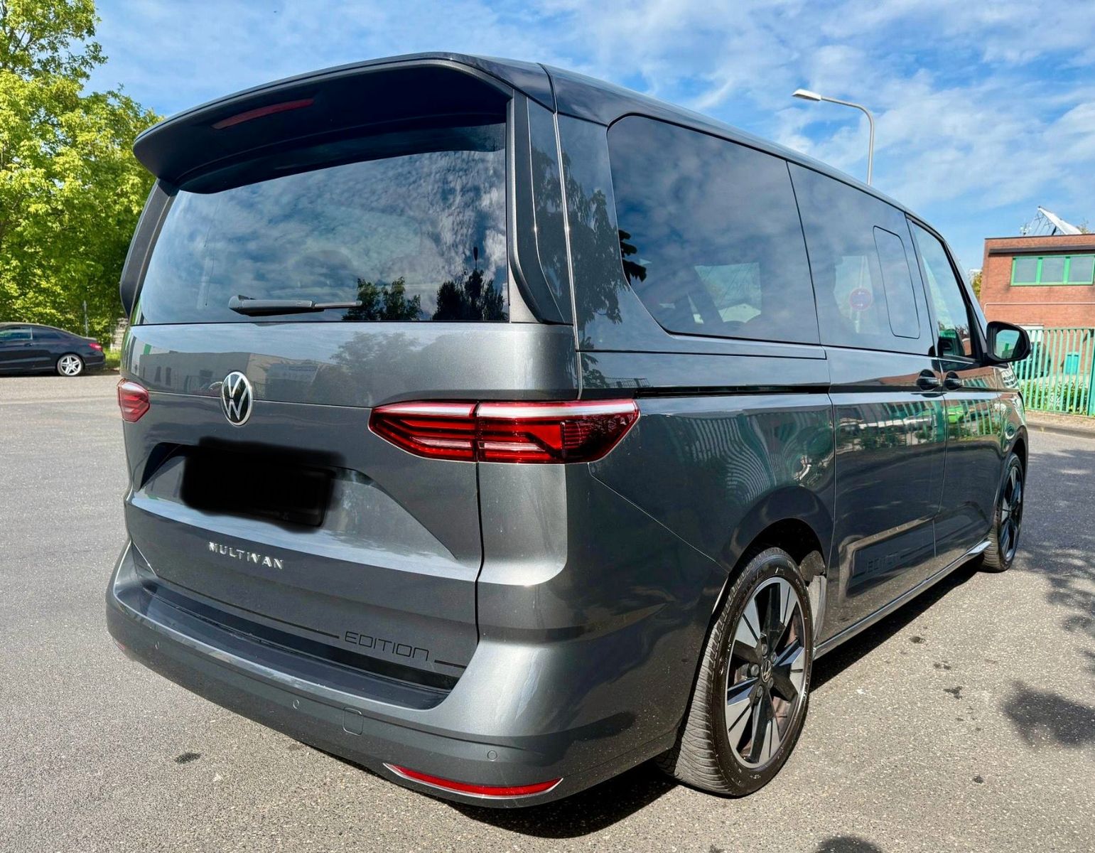 Volkswagen T7 Multivan 2024, 49 900 км, 110 kW (150 PS) дизель, автомат — фото 3