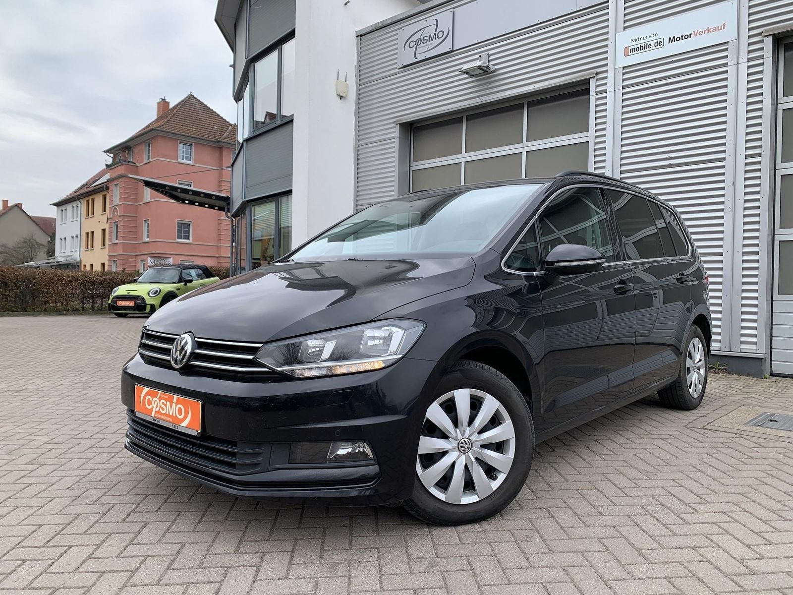 Volkswagen Touran 2020, 109 987 км, 110 kW (150 PS) бензин, schaltgetriebe — фото с аукциона, доставка в Беларусь
