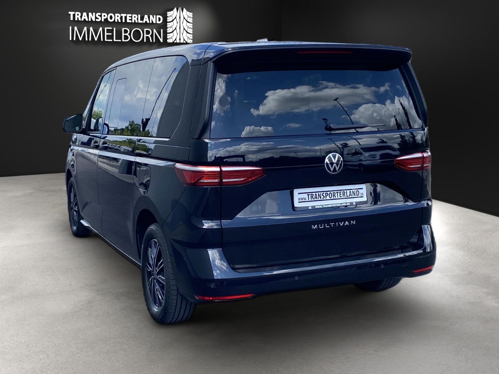 Volkswagen T7 Multivan 2024, 63 920 км, 110 kW (150 PS) дизель, автомат — фото 6
