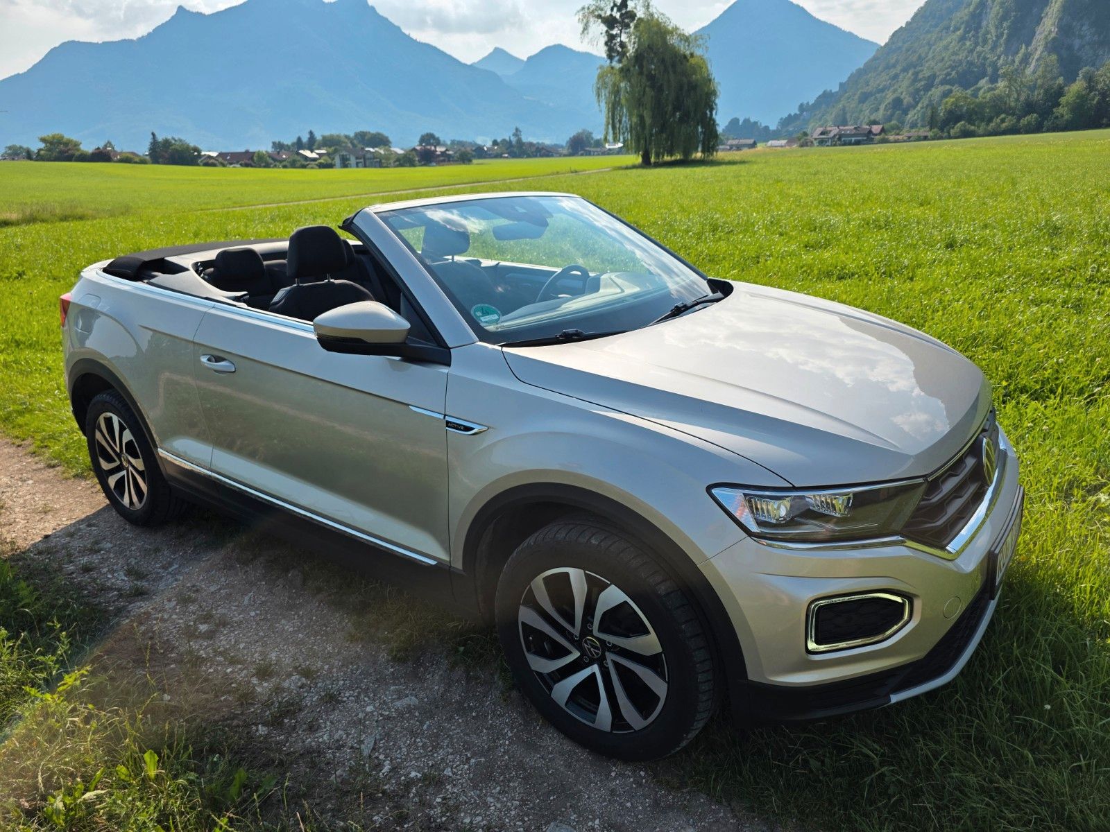 Volkswagen T-Roc 2021, 64 000 км, 110 kW (150 PS) бензин, schaltgetriebe — фото с аукциона, доставка в Беларусь