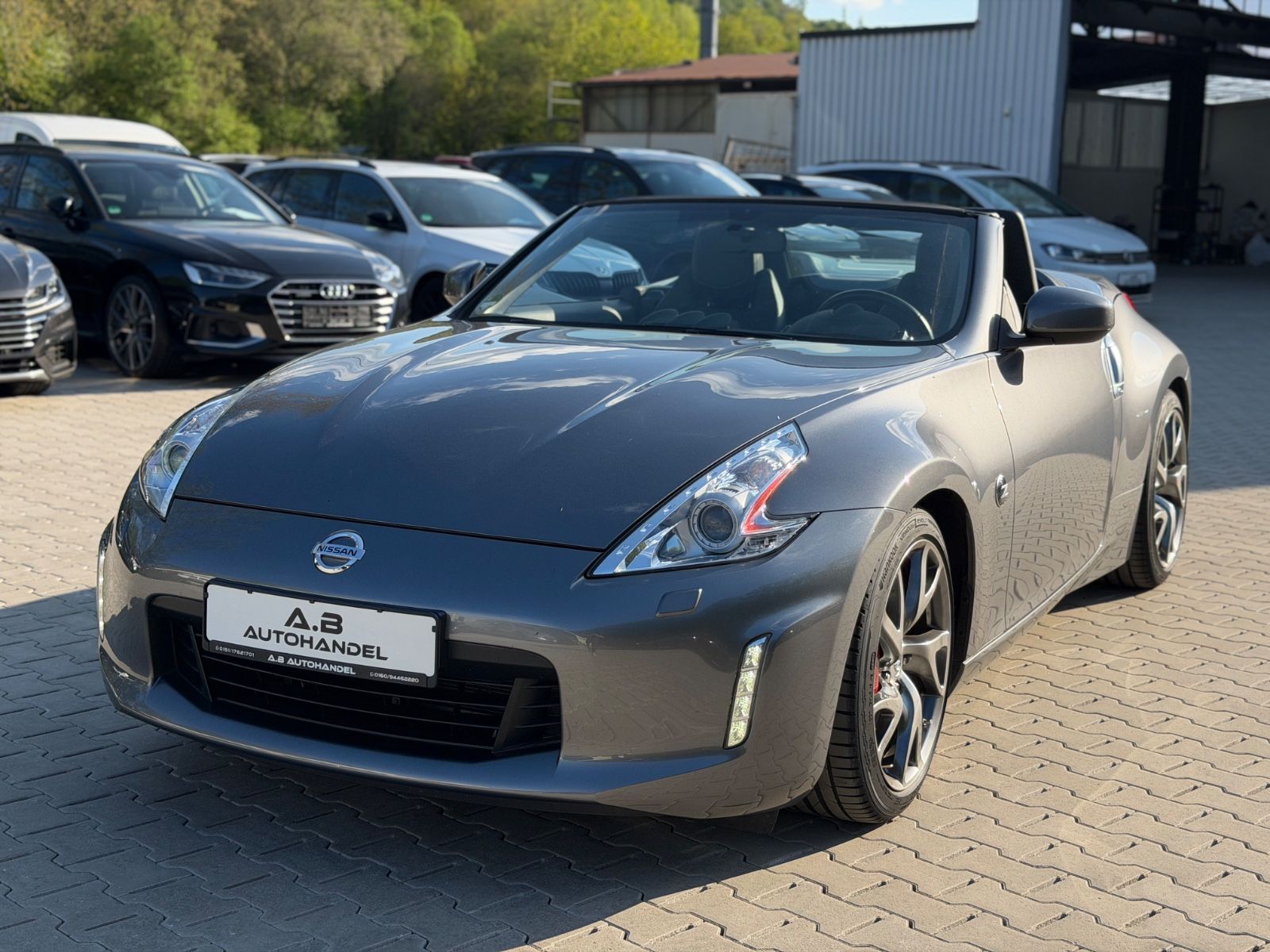 Nissan 370Z 2018, 16 850 км, 241 kW (328 PS) бензин, автомат — фото с аукциона, доставка в Беларусь