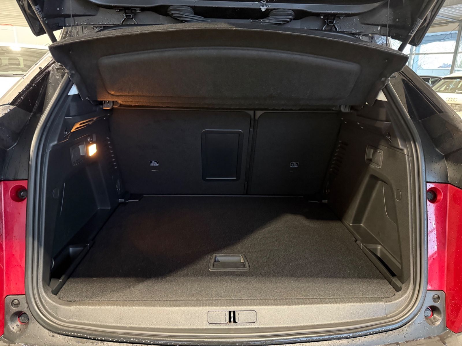 Peugeot 3008 2019, 74 000 км, 96 kW (131 PS) бензин, schaltgetriebe — фото 7