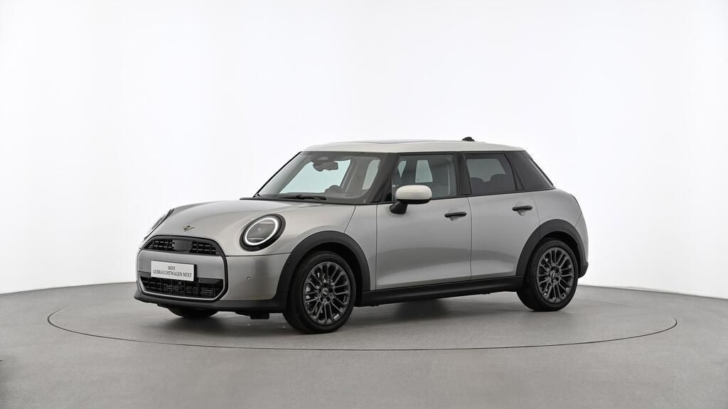MINI Cooper C 2025, 3 800 км, 115 kW (156 PS) бензин, автомат — фото с аукциона, доставка в Беларусь