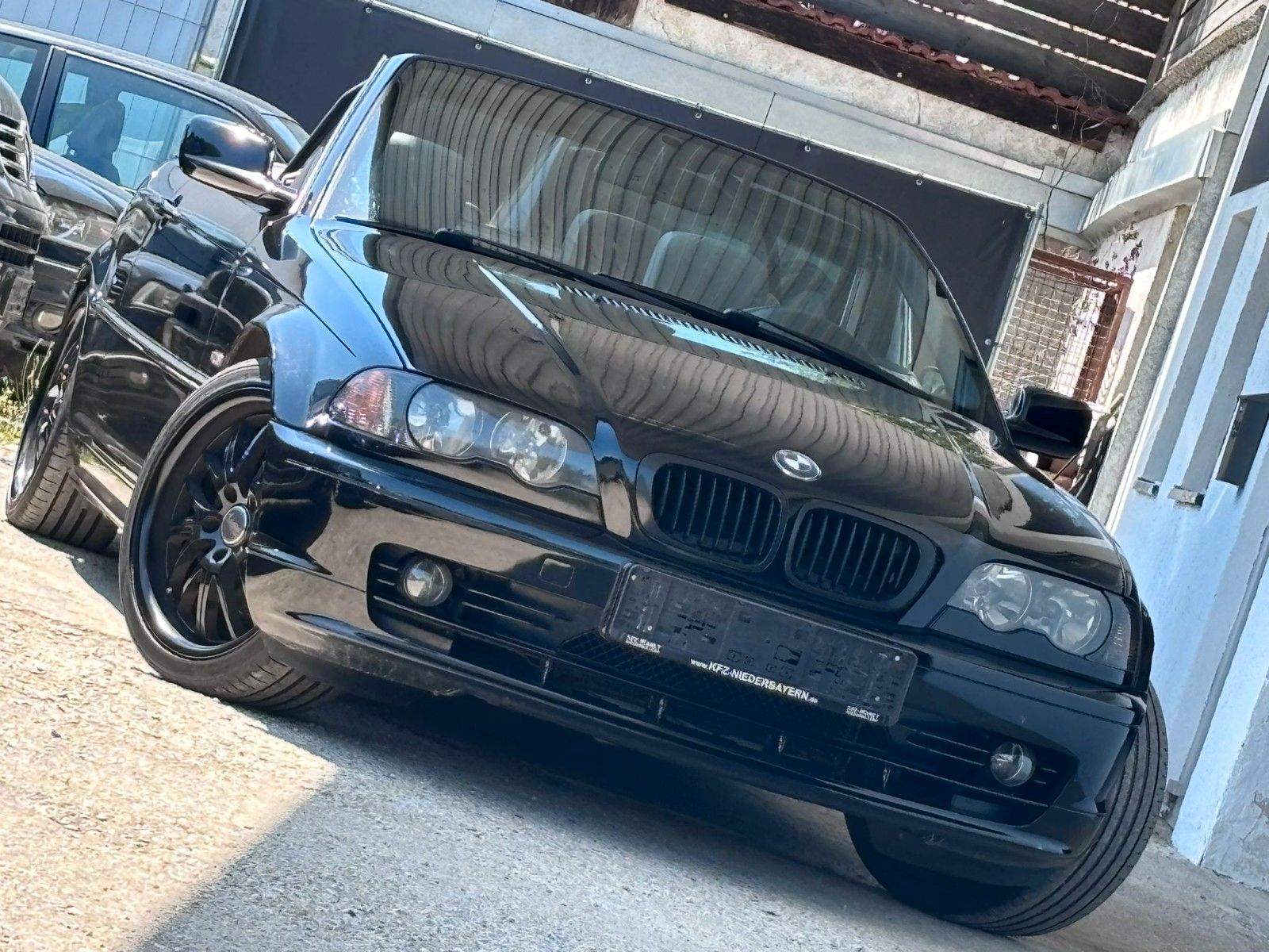 BMW 320 2001, 245 000 км, 125 kW (170 PS) бензин, schaltgetriebe — фото с аукциона, доставка в Беларусь