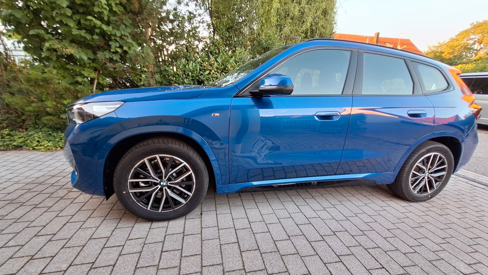 BMW X1 2025, 13 000 км, 125 kW (170 PS) бензин, автомат — фото 3