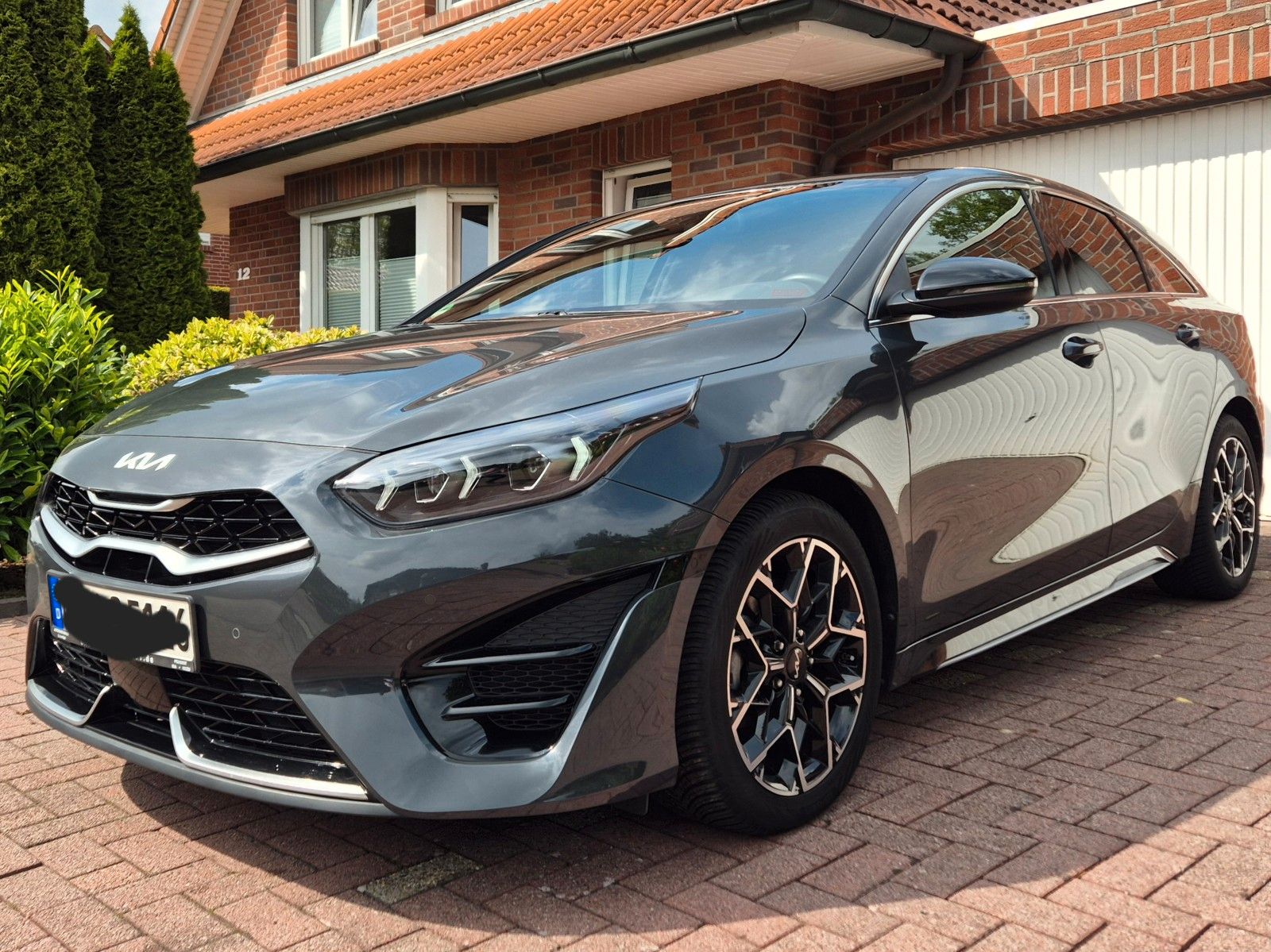 Kia pro cee'd / ProCeed 2022, 38 000 км, 118 kW (160 PS) бензин, schaltgetriebe — фото с аукциона, доставка в Беларусь