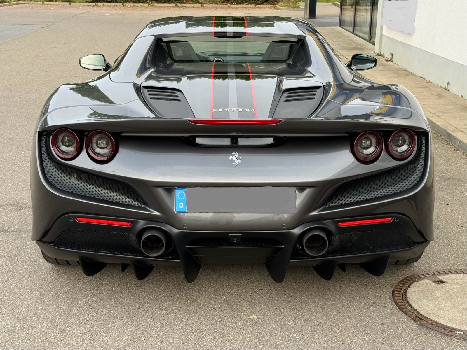 Ferrari F8 2022, 3 850 км, 530 kW (721 PS) бензин, автомат — фото 7