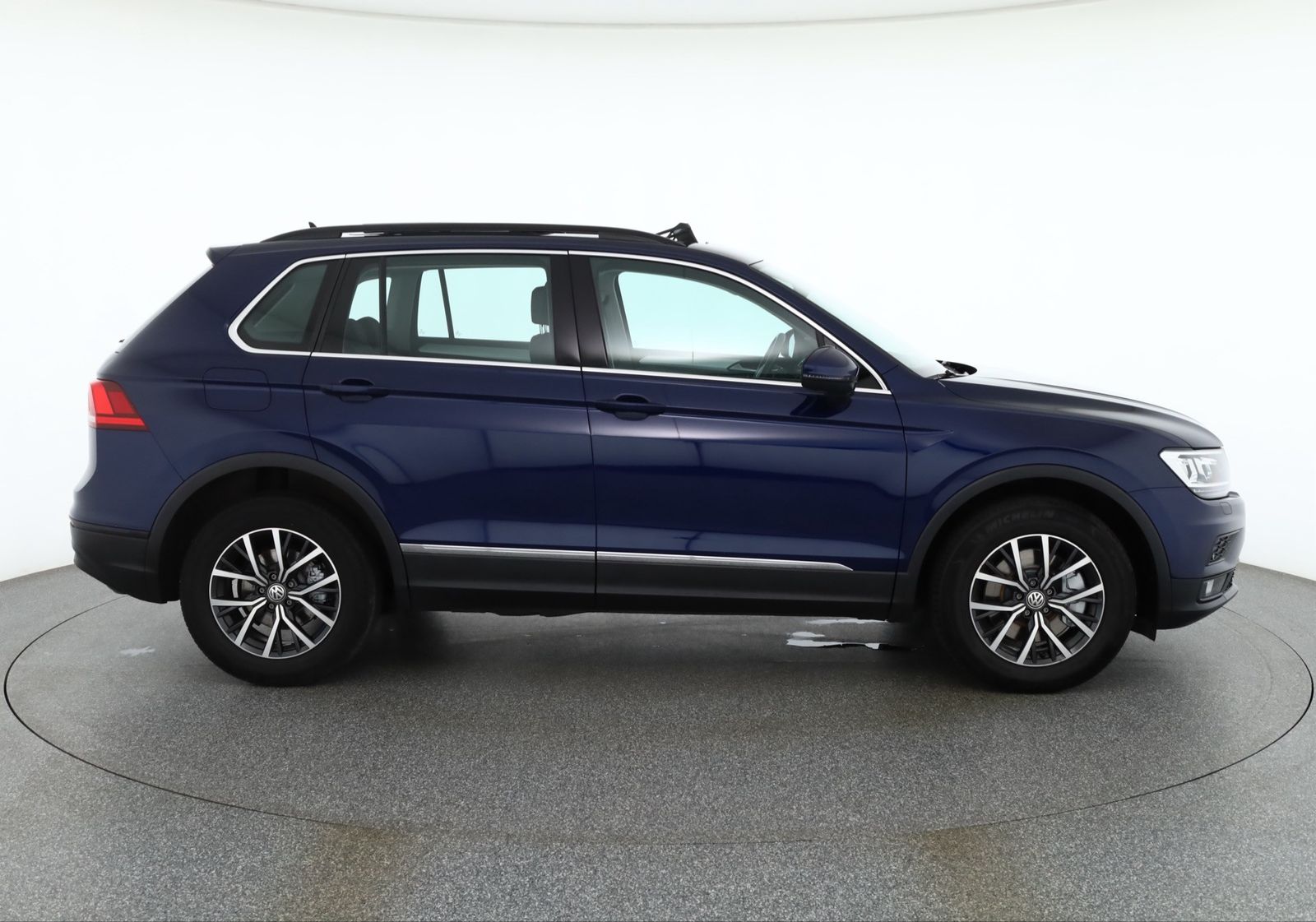 Volkswagen Tiguan 2019, 87 387 км, 140 kW (190 PS) бензин, автомат — фото 6