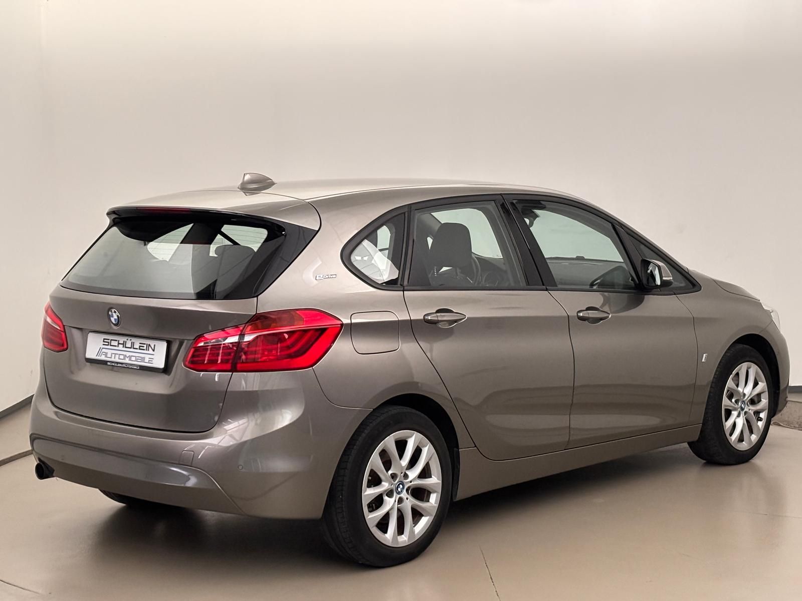 BMW 225 Active Tourer 2017, 99 500 км, 100 kW (136 PS) бензин, автомат — фото 6