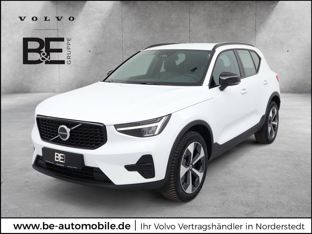Volvo XC40 2026, 3 500 км, 120 kW (163 PS) бензин, автомат — фото с аукциона, доставка в Беларусь