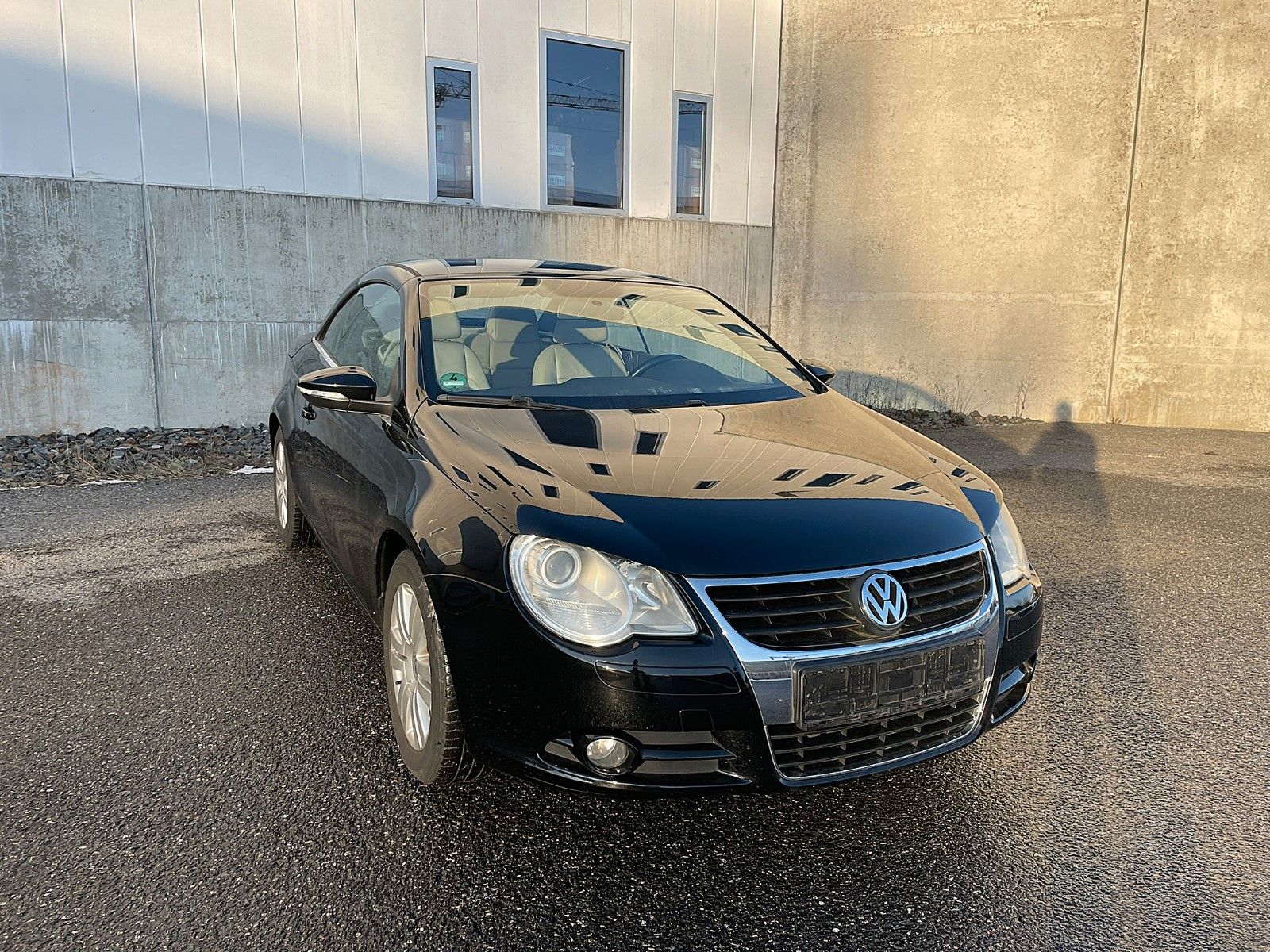 Volkswagen Eos 2009, 129 000 км, 118 kW (160 PS) бензин, schaltgetriebe — фото с аукциона, доставка в Беларусь