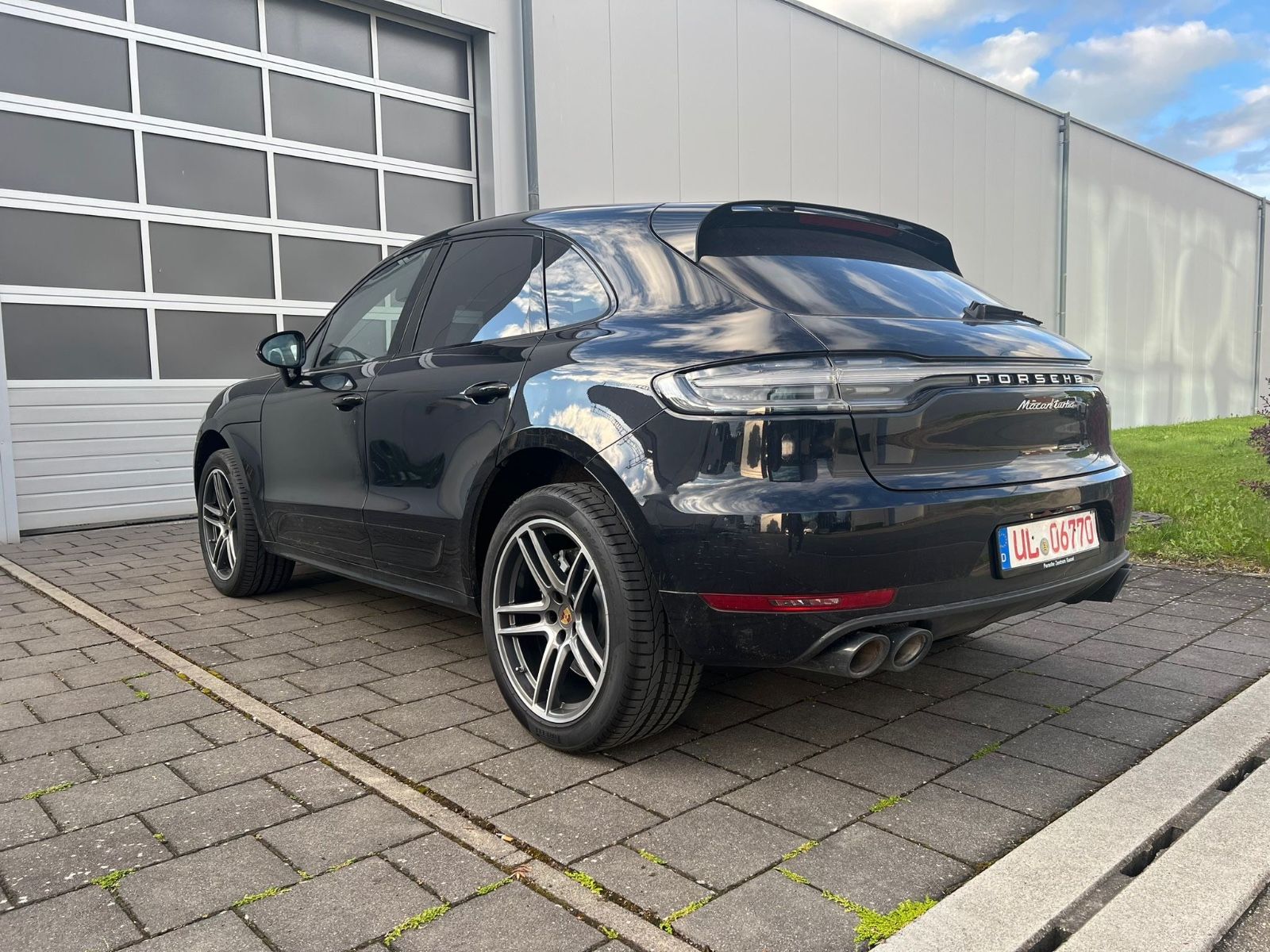Porsche Macan 2021, 134 000 км, 324 kW (441 PS) бензин, автомат — фото с аукциона, доставка в Беларусь
