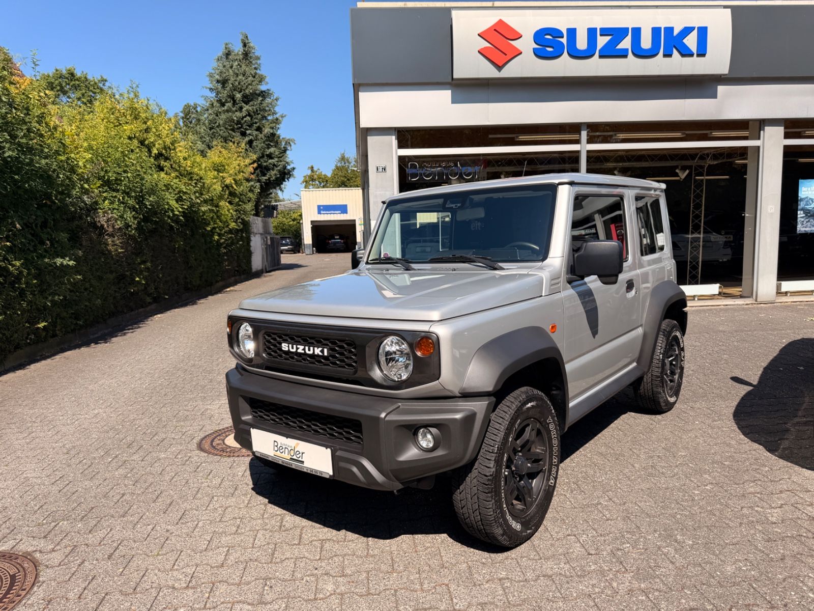 Suzuki Jimny 2023, 17 200 км, 75 kW (102 PS) бензин, schaltgetriebe — фото с аукциона, доставка в Беларусь