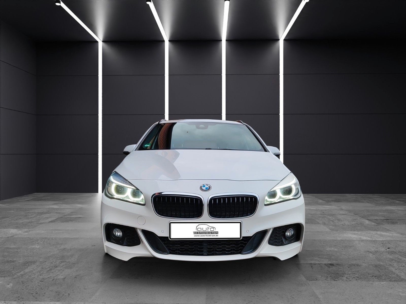 BMW 218 Active Tourer 2016, 103 500 км, 100 kW (136 PS) бензин, schaltgetriebe — фото 2