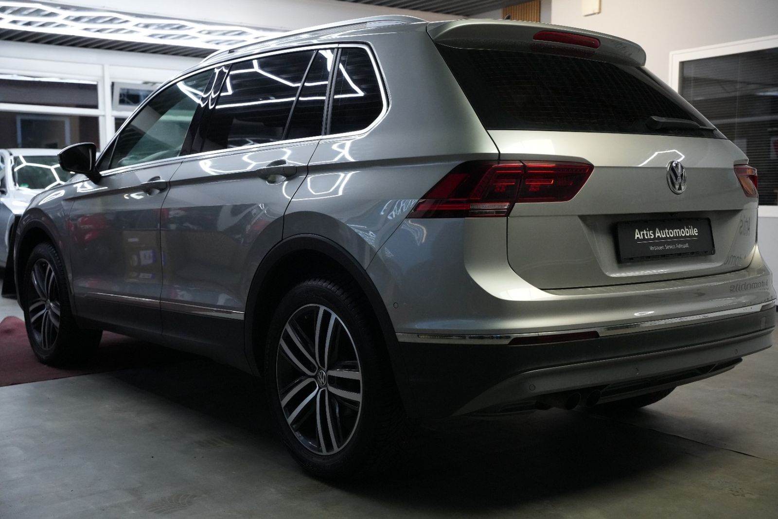 Volkswagen Tiguan 2017, 96 000 км, 140 kW (190 PS) дизель, автомат — фото 4