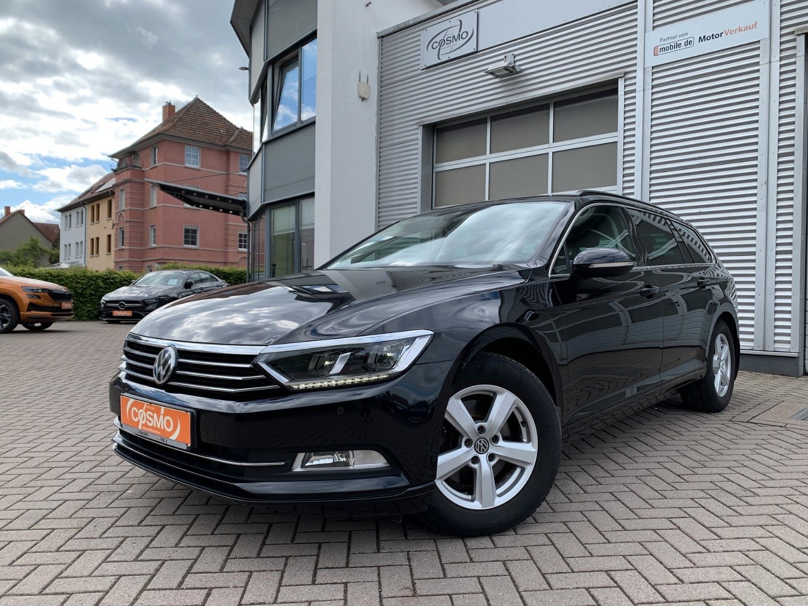 Volkswagen Passat 2018, 110 150 км, 110 kW (150 PS) бензин, автомат — фото с аукциона, доставка в Беларусь