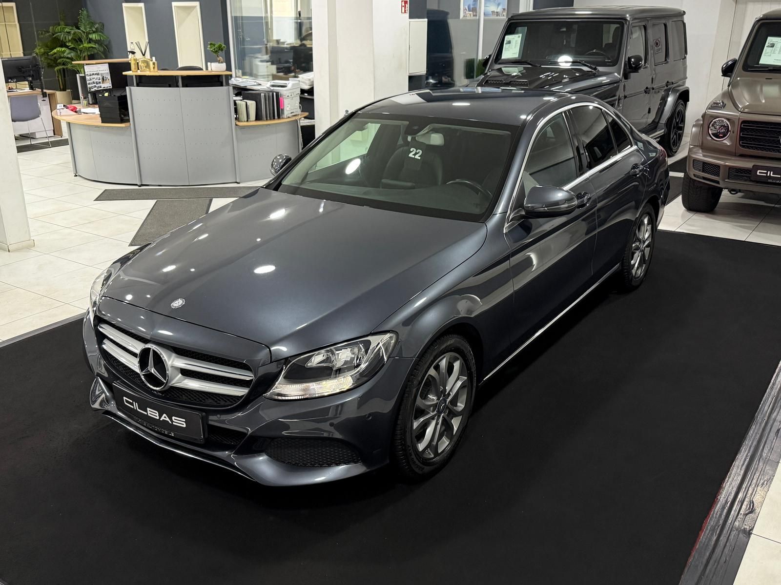 Mercedes-Benz C 180 2015, 117 816 км, 115 kW (156 PS) бензин, schaltgetriebe — фото с аукциона, доставка в Беларусь