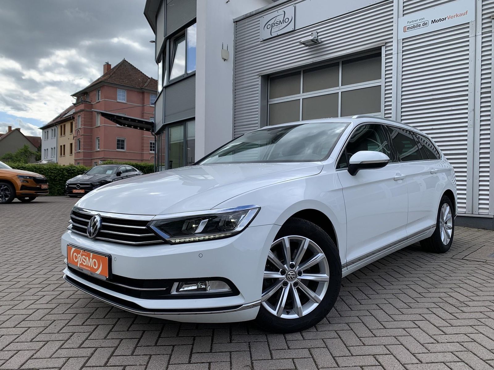 Volkswagen Passat 2019, 110 889 км, 110 kW (150 PS) бензин, автомат — фото с аукциона, доставка в Беларусь