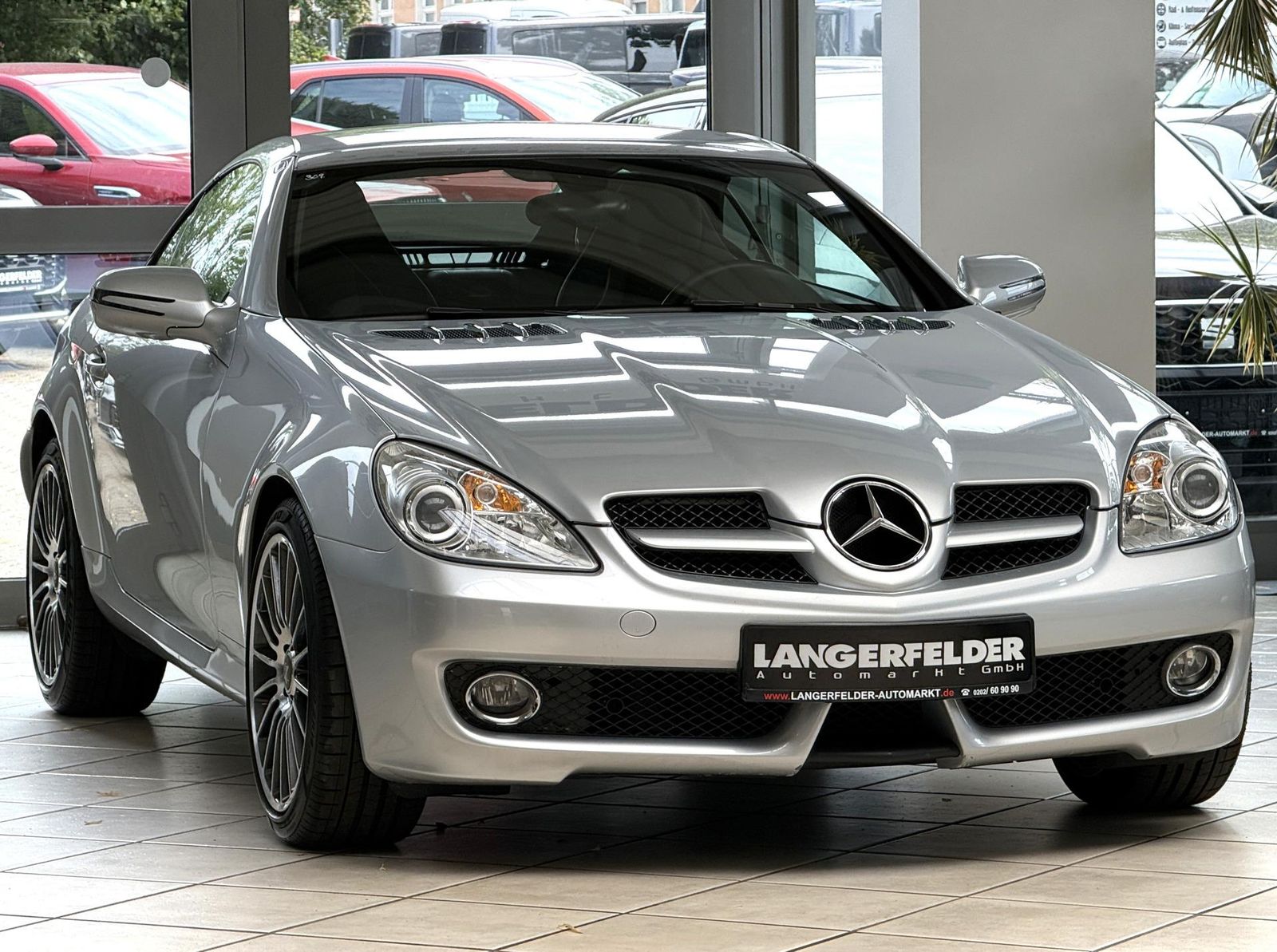 Mercedes-Benz SLK 200 2010, 68 423 км, 135 kW (184 PS) бензин, автомат — фото 2
