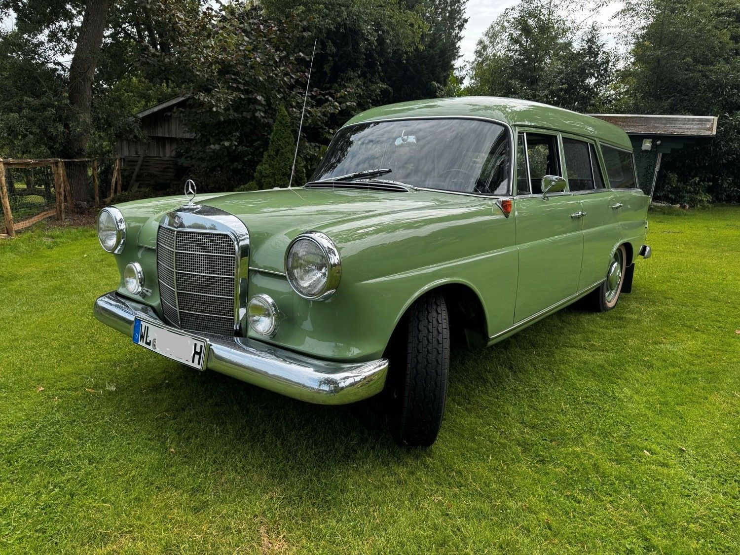 Mercedes-Benz 190 1964, 2 000 км, 40 kW (54 PS) дизель, schaltgetriebe — фото с аукциона, доставка в Беларусь
