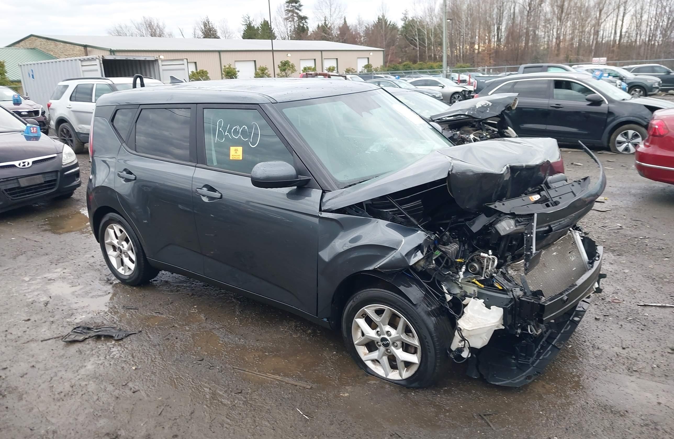 KIA SOUL 2024, 132 155 км, 2.0L бензин, автомат — фото с аукциона, доставка в Беларусь