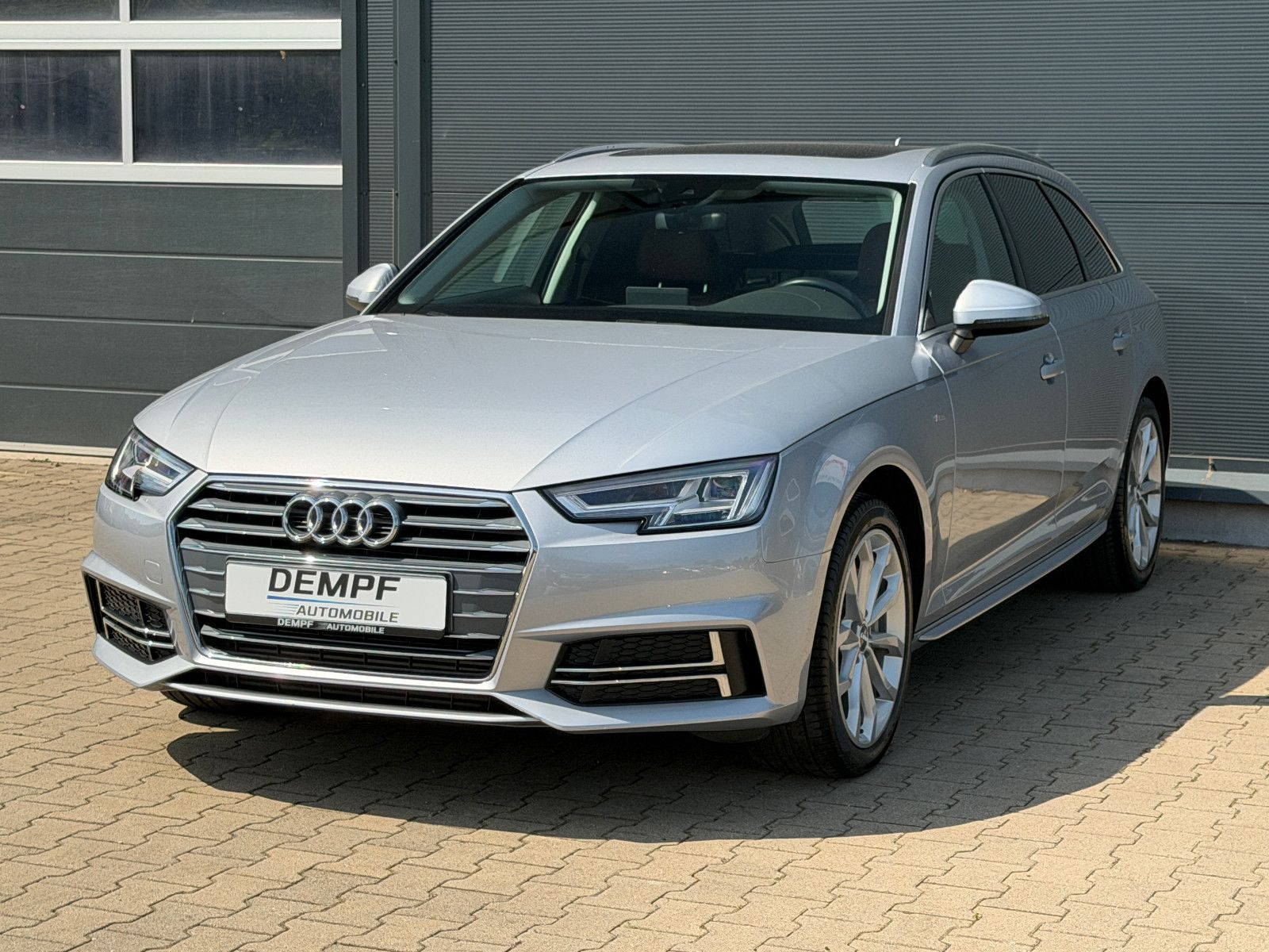 Audi A4 2017, 106 000 км, 160 kW (218 PS) дизель, автомат — фото с аукциона, доставка в Беларусь