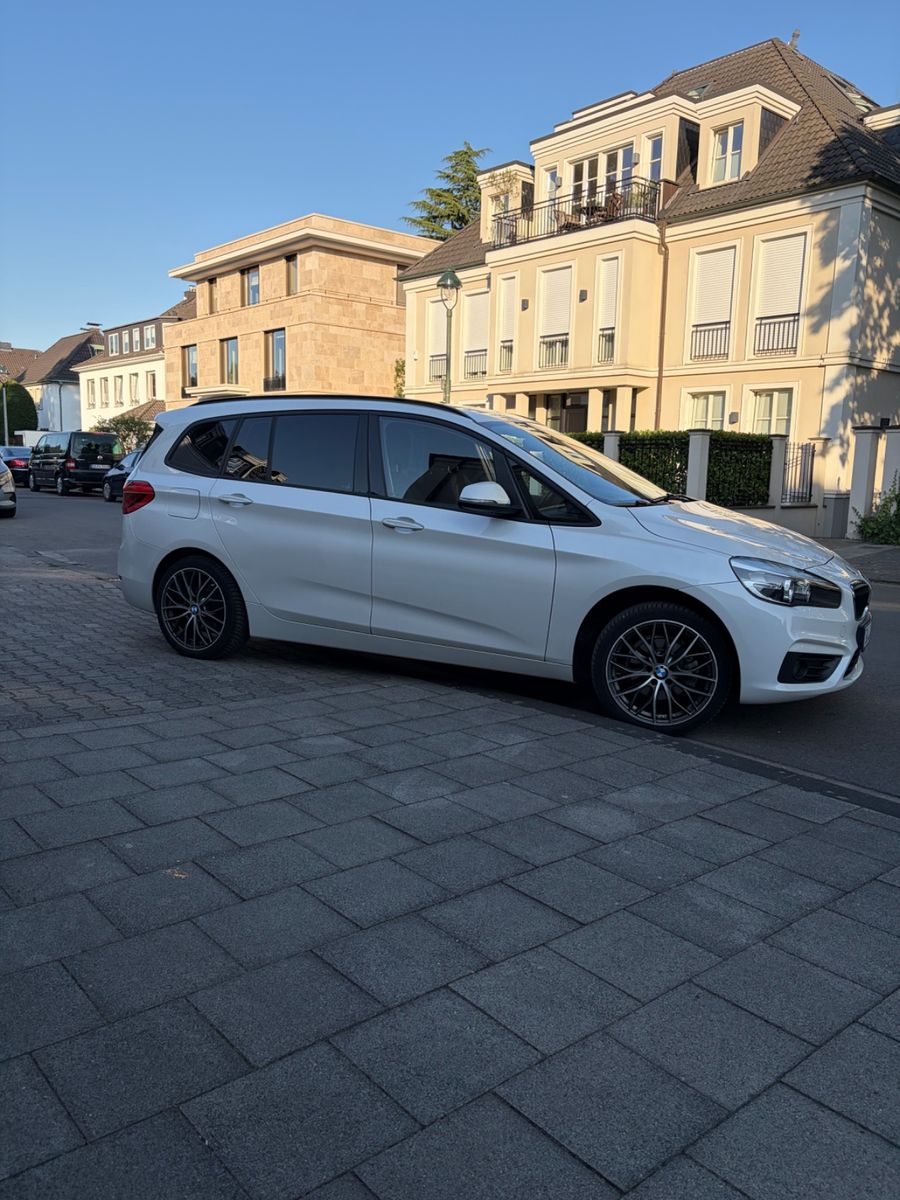 BMW 216 Gran Tourer 2016, 70 000 км, 75 kW (102 PS) бензин, schaltgetriebe — фото 4