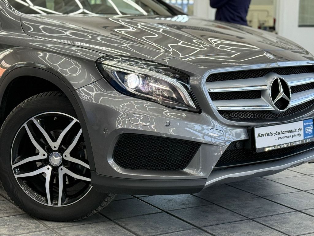 Mercedes-Benz GLA 200 2015, 68 000 км, 115 kW (156 PS) бензин, автомат — фото 2