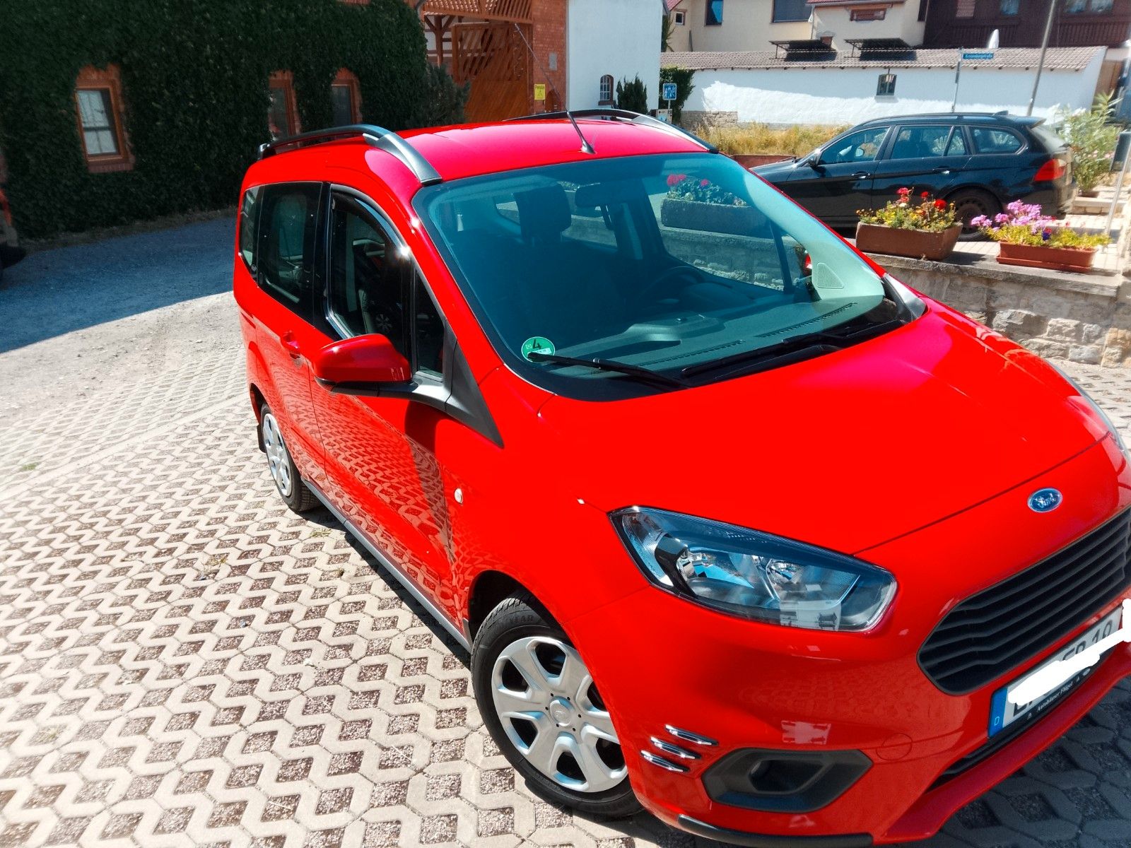 Ford Tourneo Courier 2019, 41 300 км, 74 kW (101 PS) бензин, schaltgetriebe — фото 4