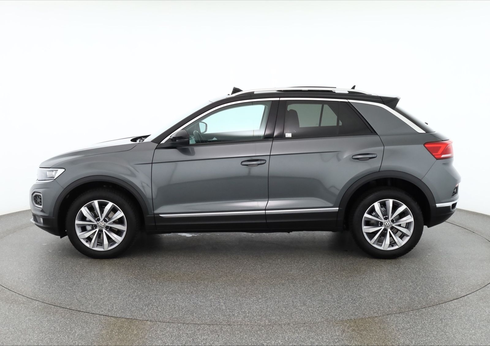 Volkswagen T-Roc 2019, 74 184 км, 85 kW (116 PS) бензин, schaltgetriebe — фото 2