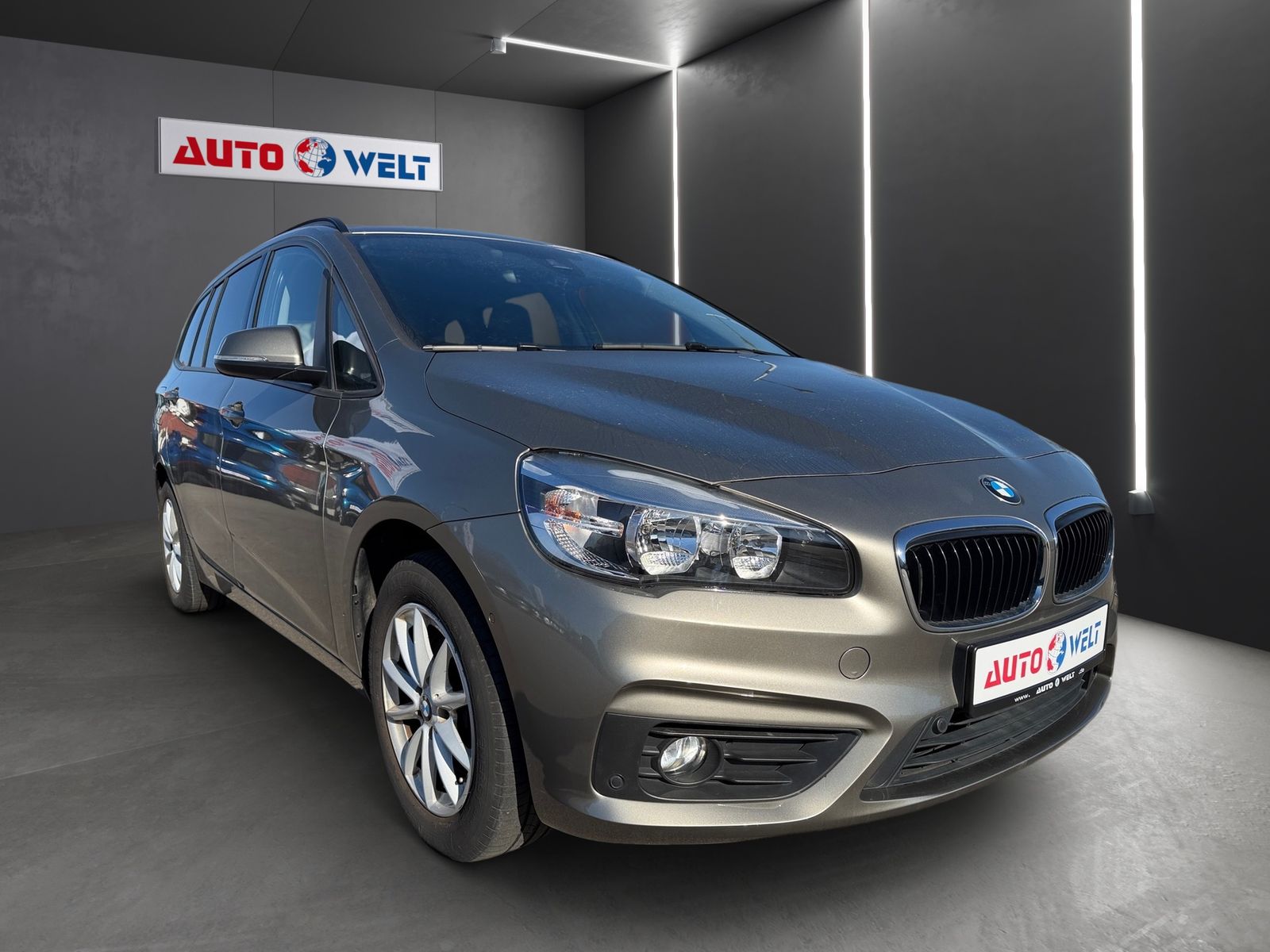 BMW 218 Gran Tourer 2017, 80 400 км, 103 kW (140 PS) бензин, schaltgetriebe — фото 2