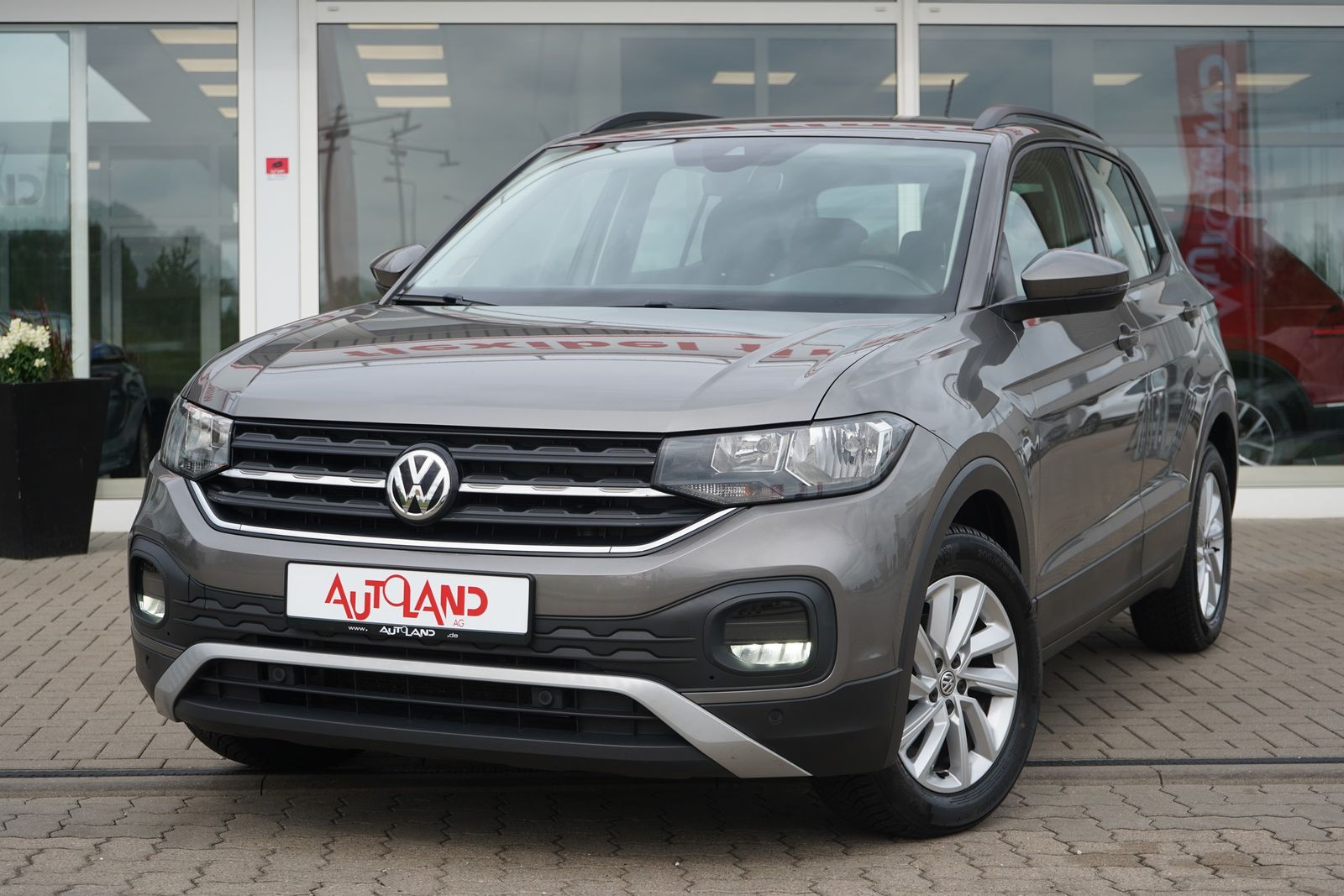 Volkswagen T-Cross 2019, 69 096 км, 85 kW (116 PS) бензин, schaltgetriebe — фото 2