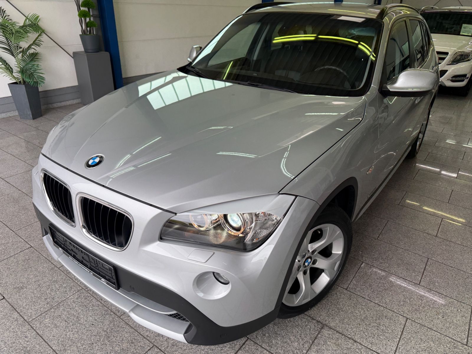 BMW X1 2012, 81 349 км, 130 kW (177 PS) дизель, автомат — фото с аукциона, доставка в Беларусь