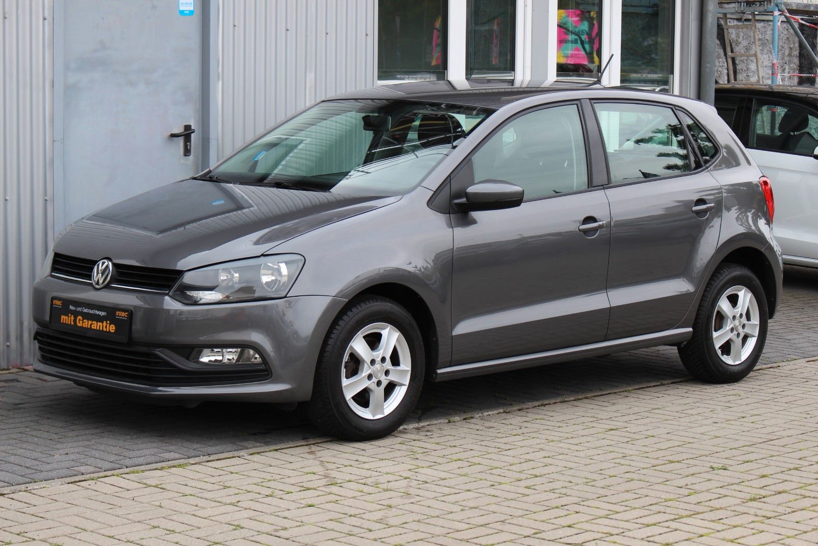 Volkswagen Polo 2014, 100 000 км, 44 kW (60 PS) бензин, schaltgetriebe — фото с аукциона, доставка в Беларусь