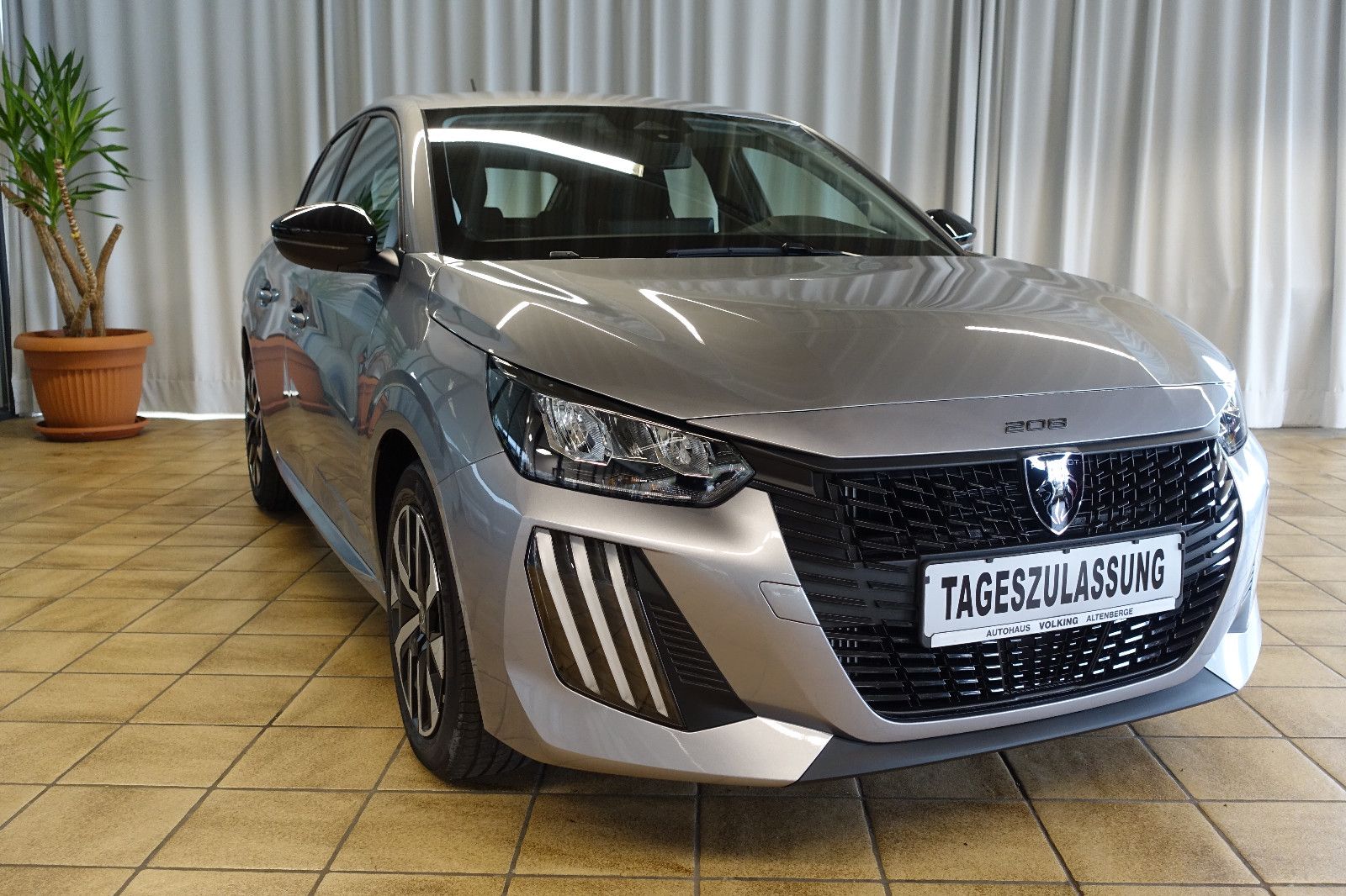Peugeot 208 2025, 9 км, 74 kW (101 PS) бензин, schaltgetriebe — фото с аукциона, доставка в Беларусь