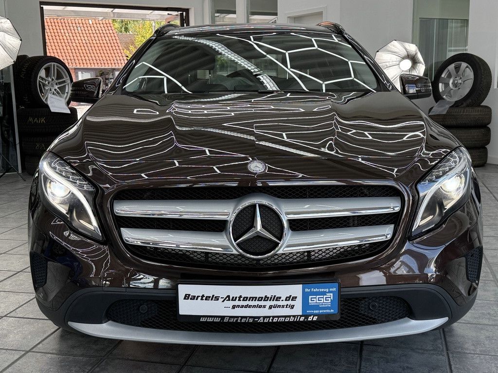 Mercedes-Benz GLA 200 2015, 59 500 км, 115 kW (156 PS) бензин, автомат — фото 2