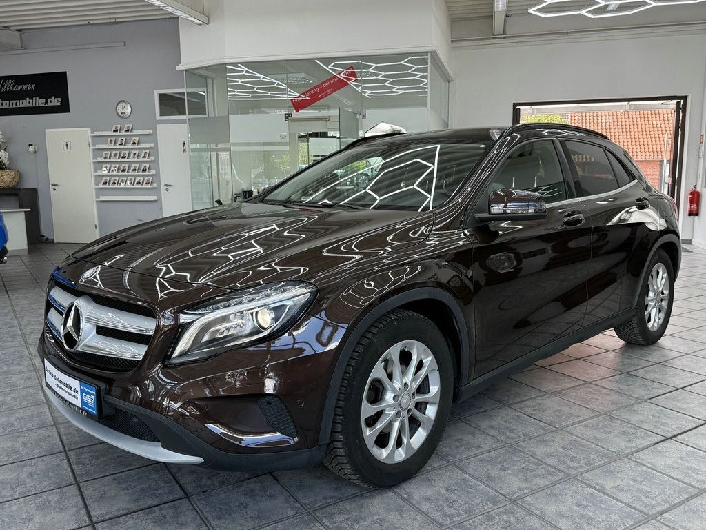 Mercedes-Benz GLA 200 2015, 59 500 км, 115 kW (156 PS) бензин, автомат — фото 3