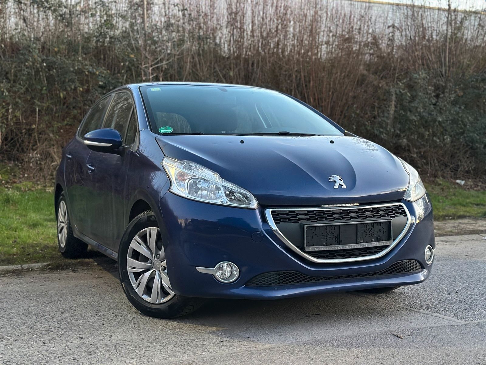 Peugeot 208 2013, 120 000 км, 60 kW (82 PS) бензин, schaltgetriebe — фото с аукциона, доставка в Беларусь