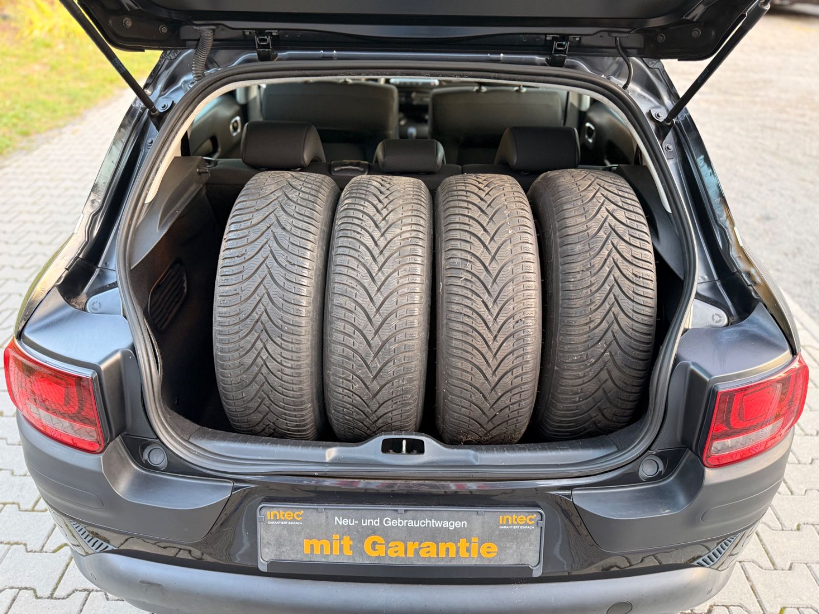 Citroën C4 Cactus 2017, 118 879 км, 60 kW (82 PS) бензин, schaltgetriebe — фото 7